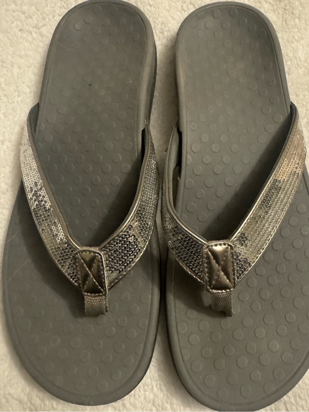 Vionic Silver Sequin Strap Women's Sandals - Picture 4 of 7